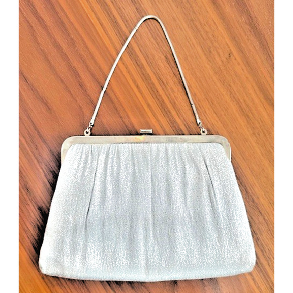 Vintage Harry Levine HL USA Silver Evening Clutch Bag Clasp with Chain 60's - Picture 1 of 14